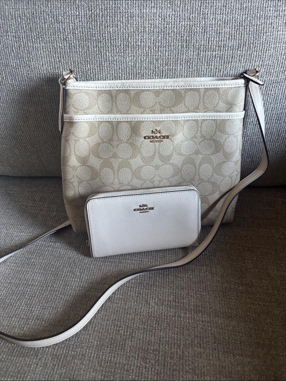 Coach Chalk Signature Crossbody with Matching Wallet
